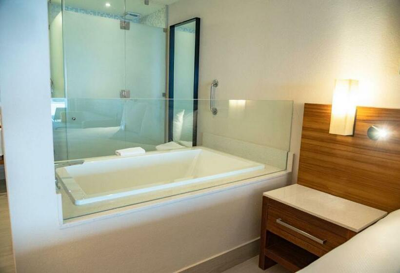 Cameră Standard Pat King Size, Emporio Cancun   Buy All Inclusive Option