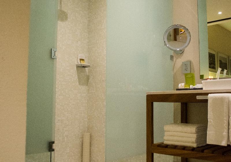 Suite Deluxe Pat King, Emporio Cancun   Buy All Inclusive Option