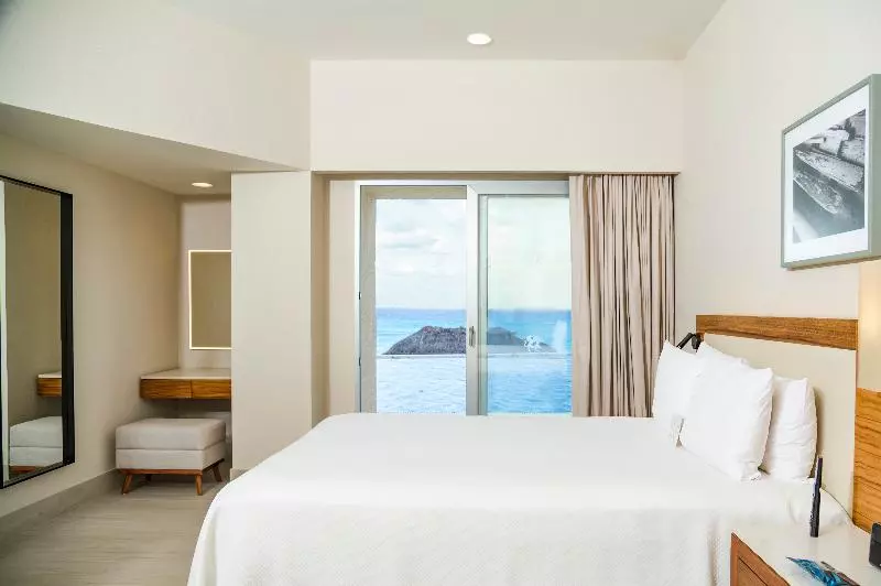 オーシャンビュースタンダードルーム, Emporio Cancun Buy All Inclusive Option