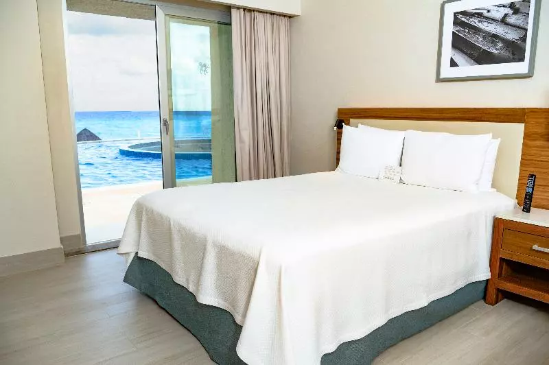 オーシャンビュースタンダードルーム, Emporio Cancun Buy All Inclusive Option