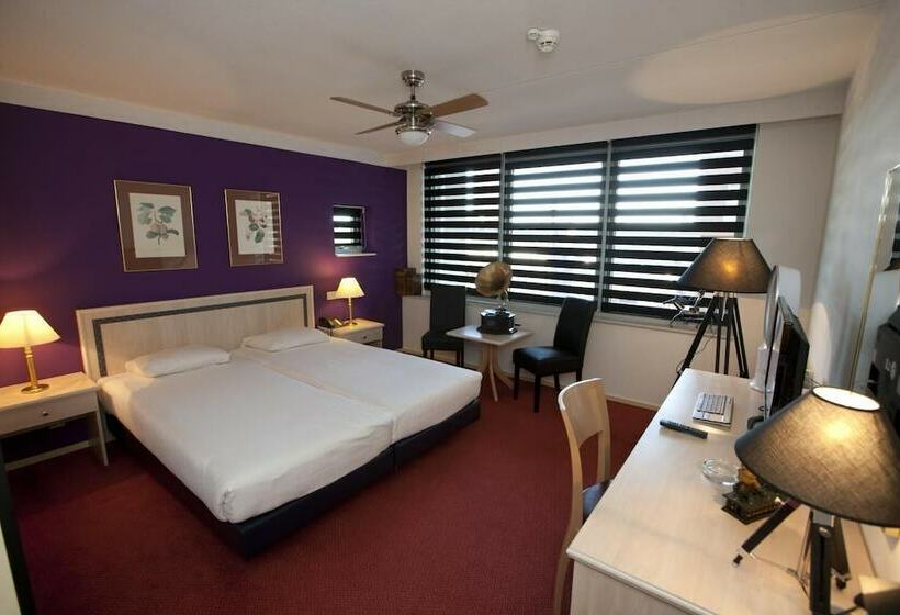 חדר דלוקס לשלושה, City Hotel Restaurant Stadskanaal