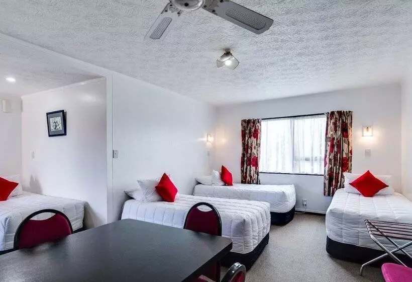 １ベッドルームアパートメント, Ace High Motor Inn