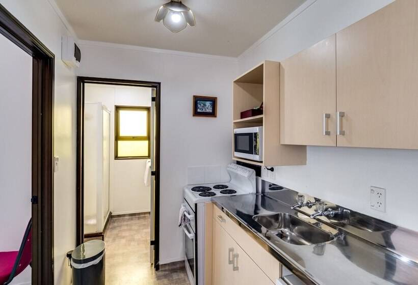 Апартаменты 1 Спальня, Ace High Motor Inn