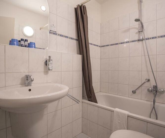 Номер Basic, Fletcher Hotel Apeldoorn