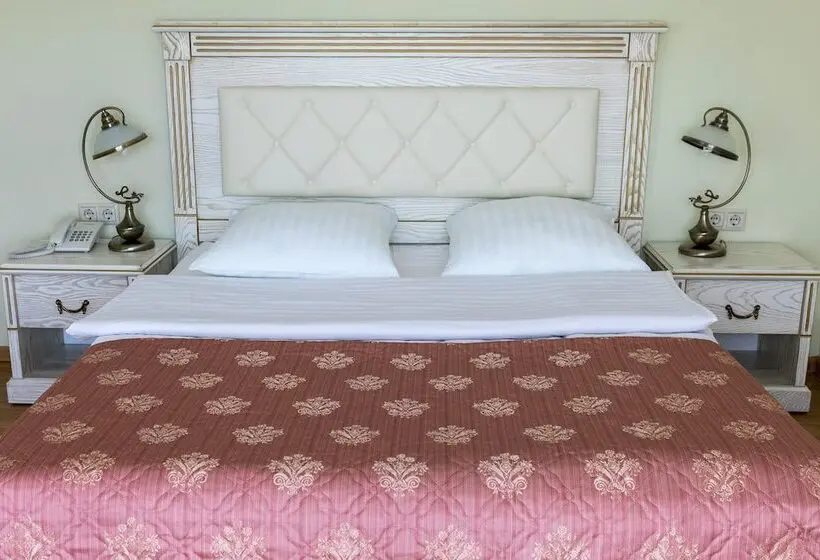 سوییت جونیور, Mgimo