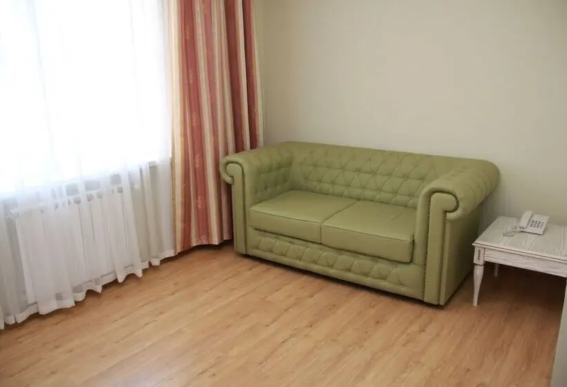سوییت, Mgimo