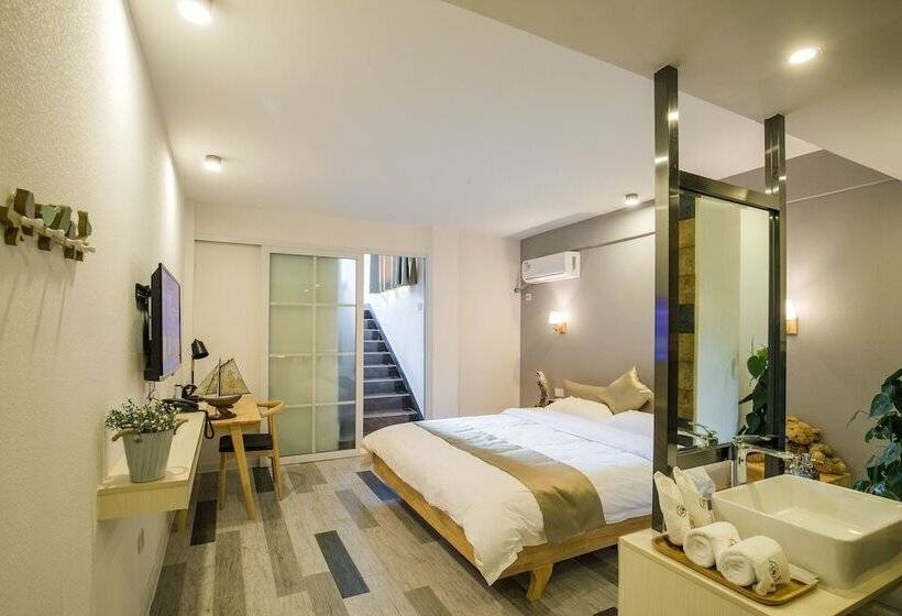 سوییت لوکس, Guilin Lakeside Yige