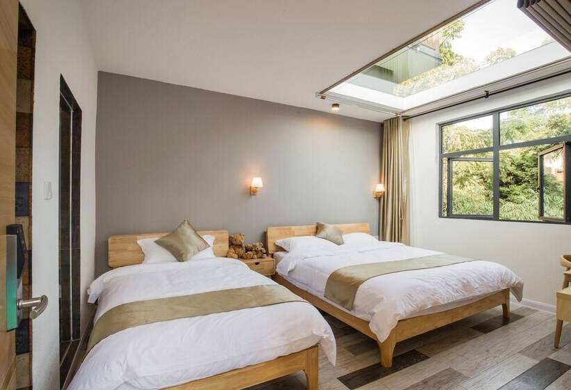 سوییت لوکس, Guilin Lakeside Yige