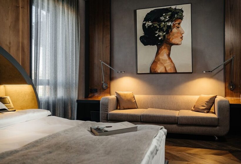 سوییت لوکس, Riviera Wellness Resort