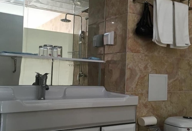 חדר משפחתי, Weihai In Tone Inn