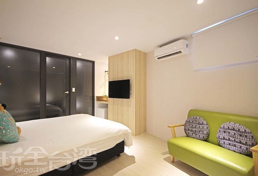 اتاق لوکس, Meng Yun Ge