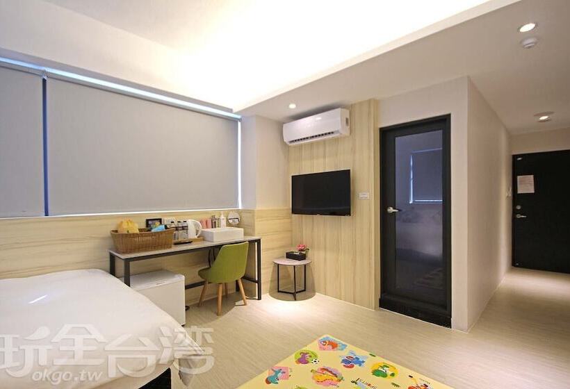 اتاق لوکس, Meng Yun Ge