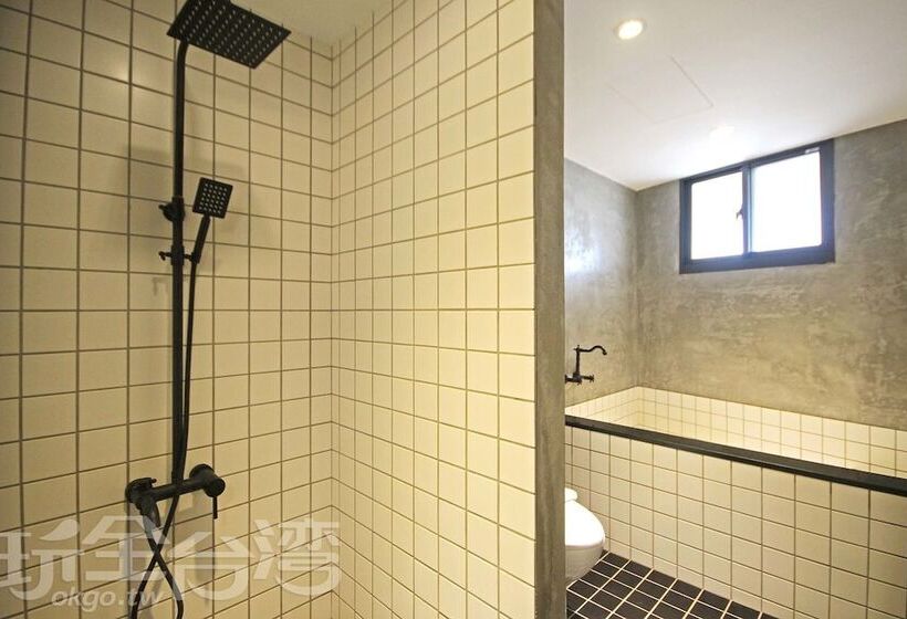 اتاق لوکس چهار تخته, Meng Yun Ge