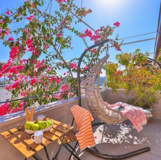 غرفة قياسية ثلاثية, Aphrodite Hotel Kaş