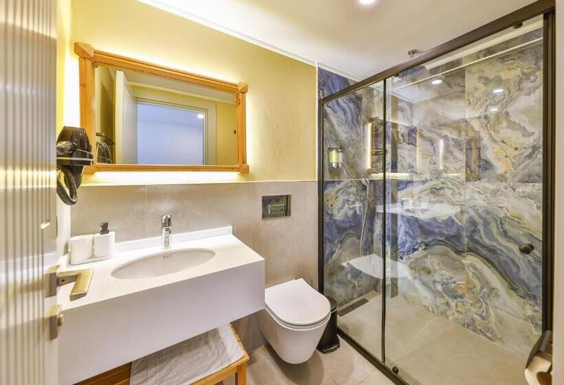 غرفة إقتصادية ثلاثية, Aphrodite Hotel Kaş