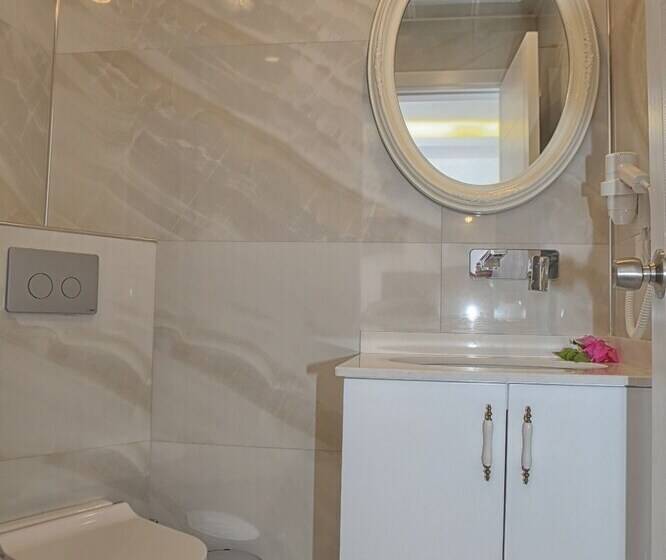 Pokój Standard, Mina Apart