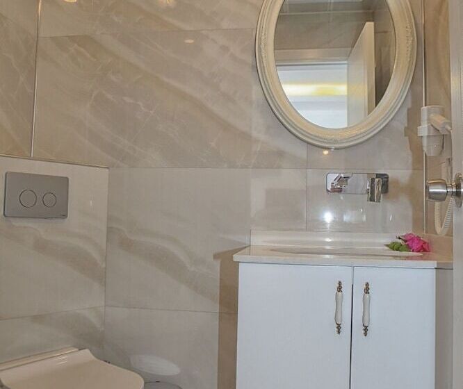 Pokój Standard, Mina Apart