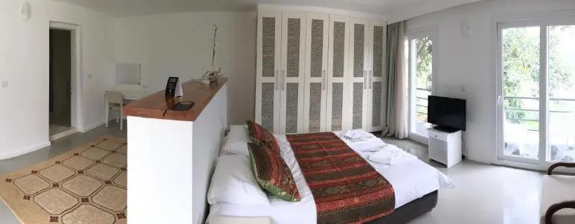 スイート(家族用), Mina Apart