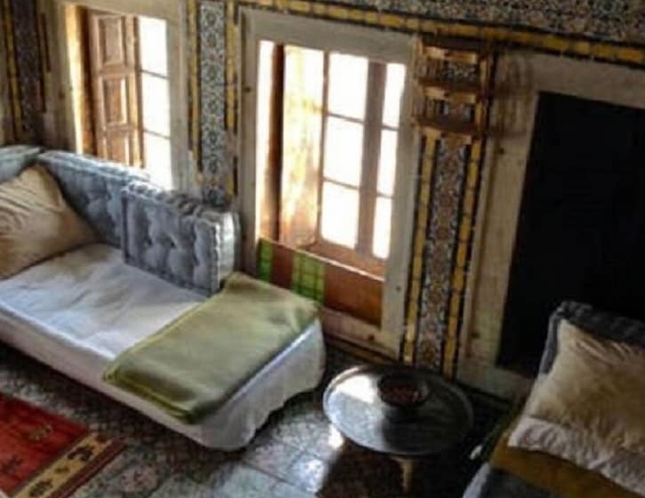 سوییت خانوادگی, Palais Du Xviii Eme Siecle Hostel