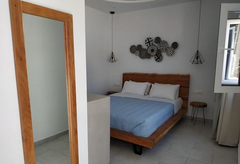 חדר דלוקס, Nikos Rooms