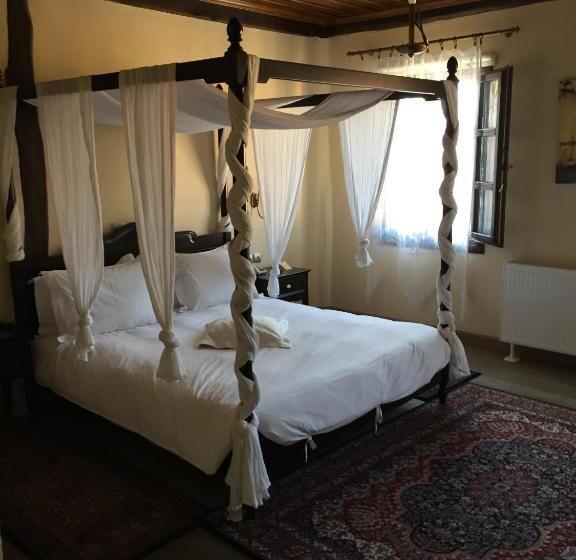 スタンダードルーム, Varosi 4 Seasons