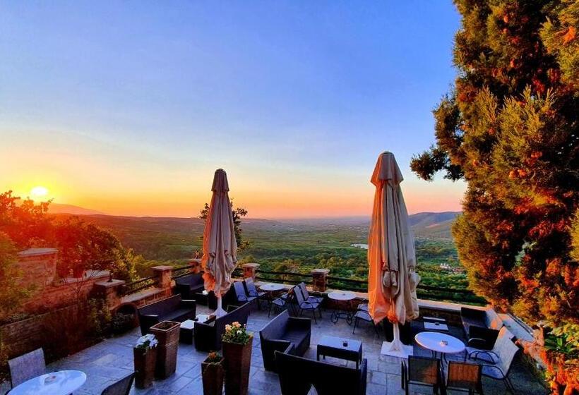 シングルデラックスルーム, Varosi 4 Seasons