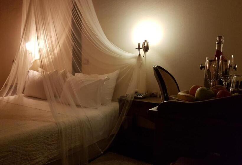 シングルデラックスルーム, Varosi 4 Seasons