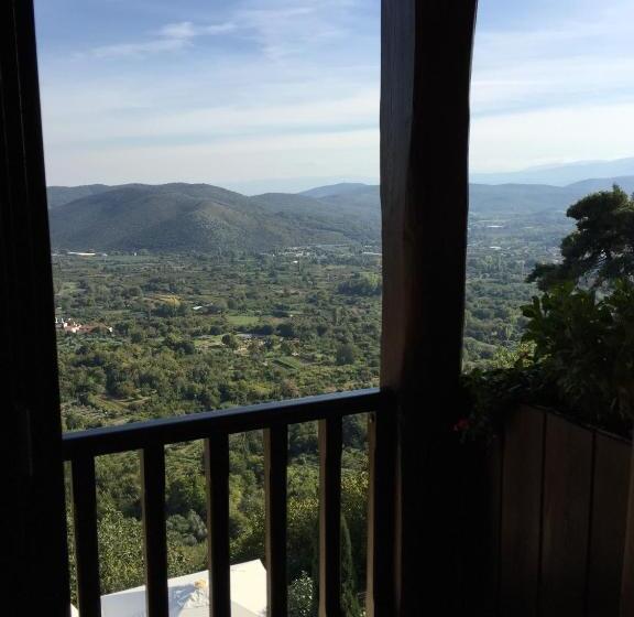 シングルデラックスルーム, Varosi 4 Seasons