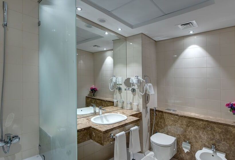 سوییت اجرایی, Center Hotel Sharjah