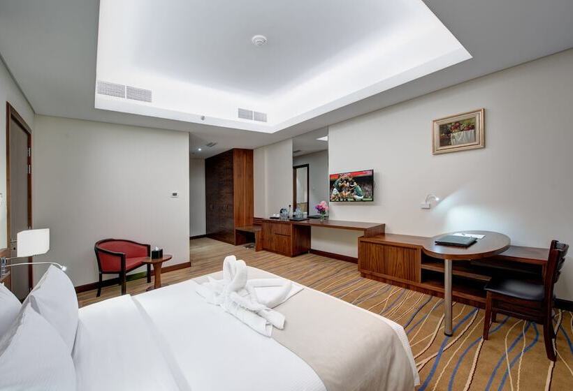 سوییت اجرایی, Center Hotel Sharjah