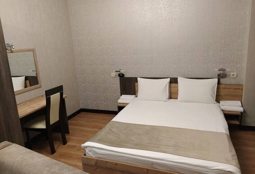 استودیوی لوکس, Cosmos