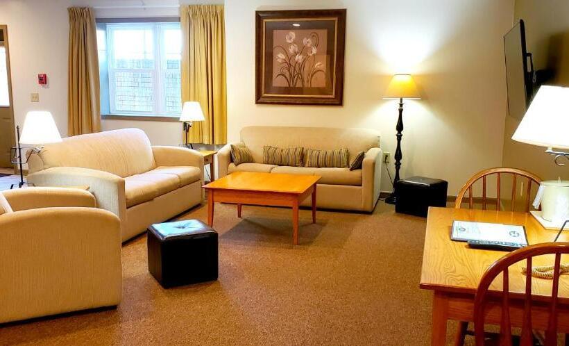 غرفة قياسية سرير كينج, Lodging On The Square