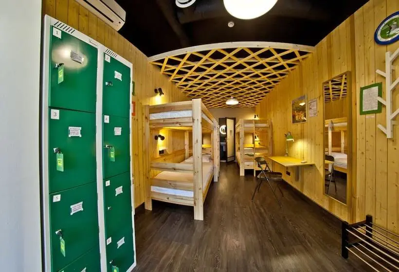 ルームシェアのワンベッド, Hostel Piligrim