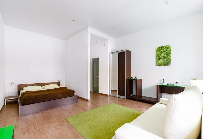 سوییت جونیور, Art Grand Victoria