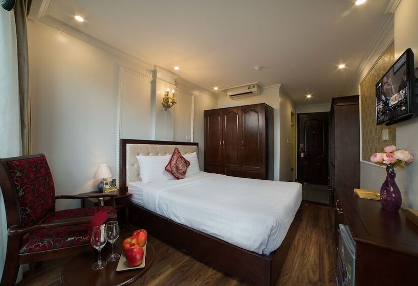 اتاق لوکس با بالکن, Golden Sail Hotel & Spa