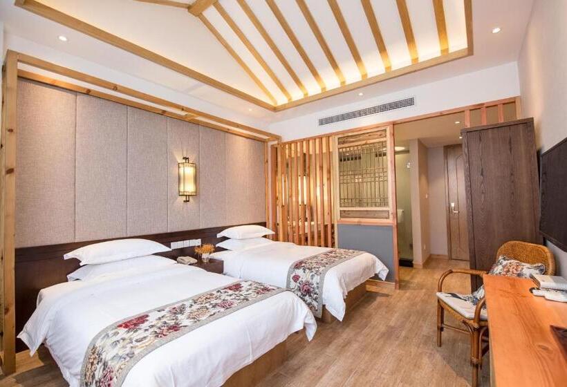 スタンダードルーム, Mild Spring Boutique