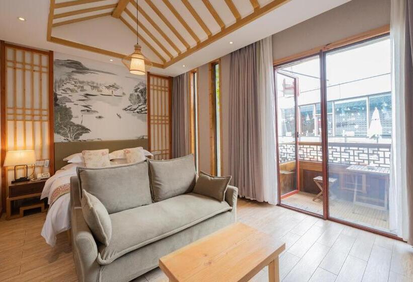 デラックスルーム, Mild Spring Boutique