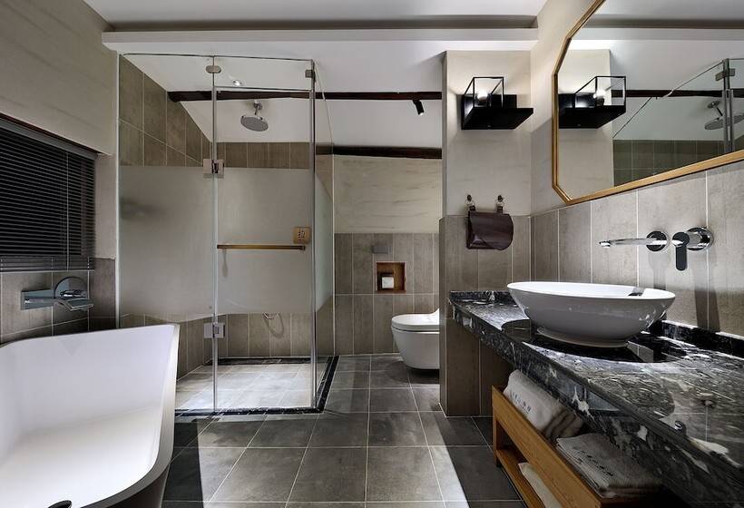 デラックスルーム, Mild Spring Boutique