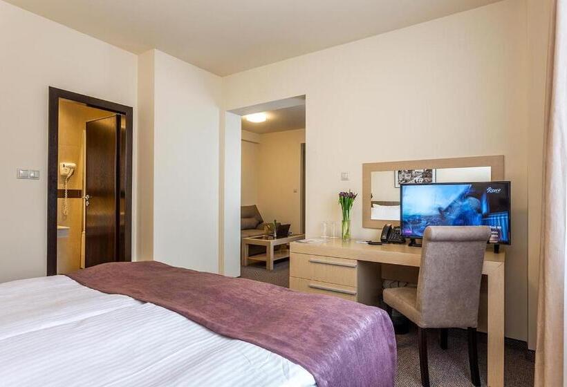 Standard Studio Kingsäng, Sofia Palace Hotel By Hmg