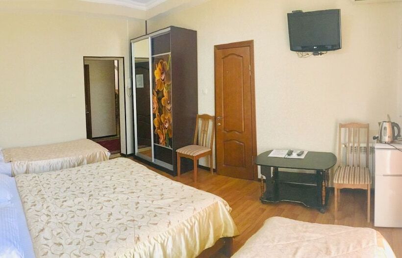 اتاق استاندارد چهار تخته, Nadezhda