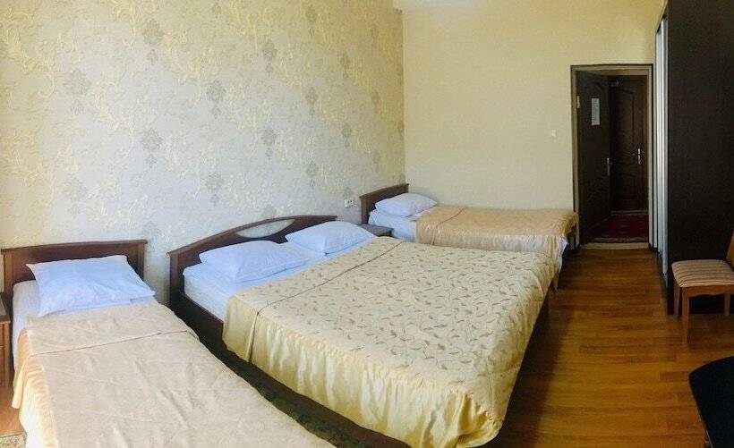 اتاق استاندارد چهار تخته, Nadezhda