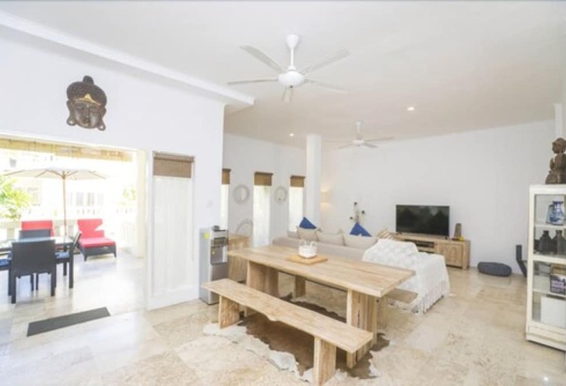 آپارتمان لوکس 2 خوابه, Beach Melati Apartments