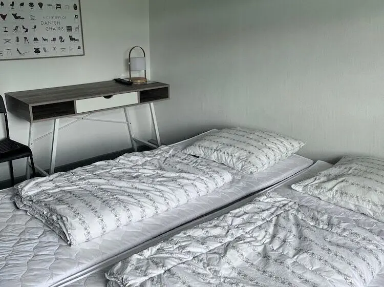 Standard Kolmen Hengen Huone, Danhostel Tønder