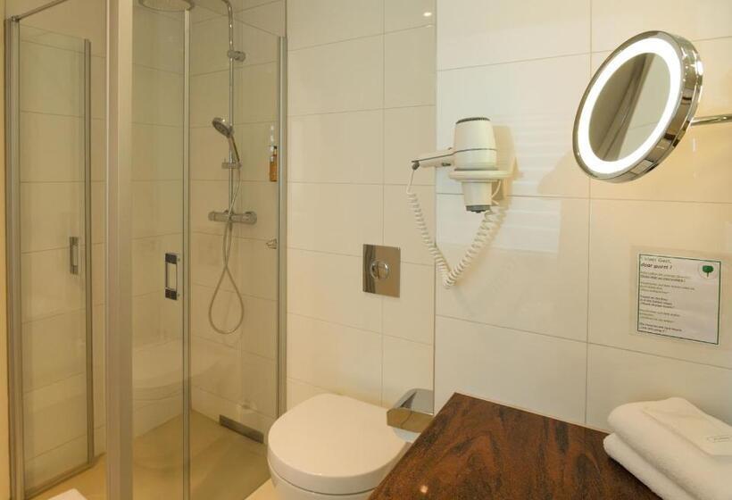 Deluxe room with river view, Schopenhauer Hof
