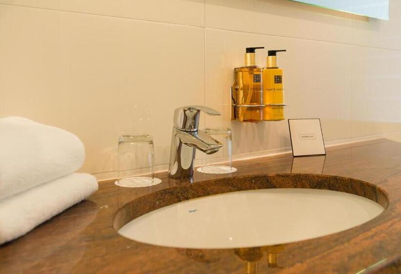 غرفة ديلوكس مطلة على النهر, Schopenhauer Hof