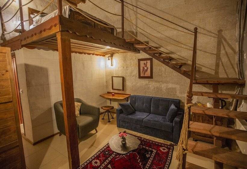 Standard Quadruple Room, Cappa Rossa Cave