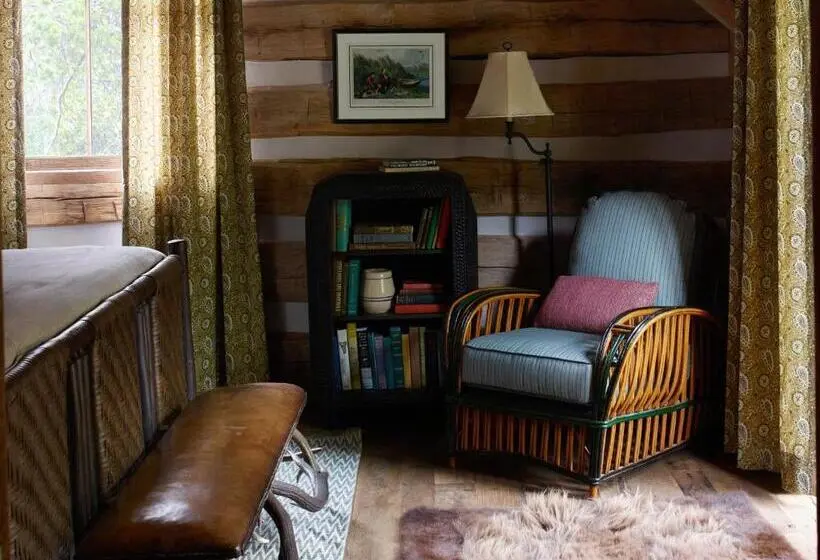 ３ベッドルームハウス, Eleven Taylor River Lodge
