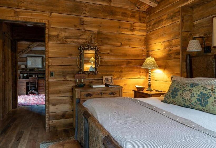 Дом 3 Спальни, Eleven Taylor River Lodge