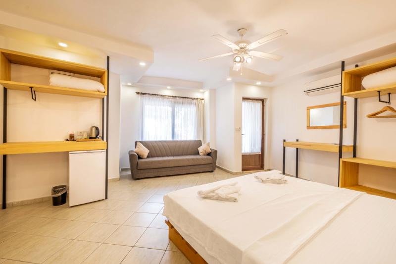 חדר משפחתי, Luna Kaş