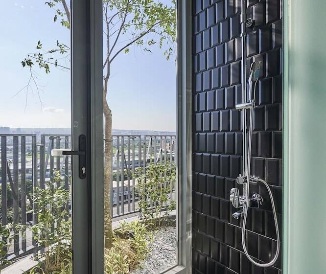 اتاق استاندارد, Royal Roi